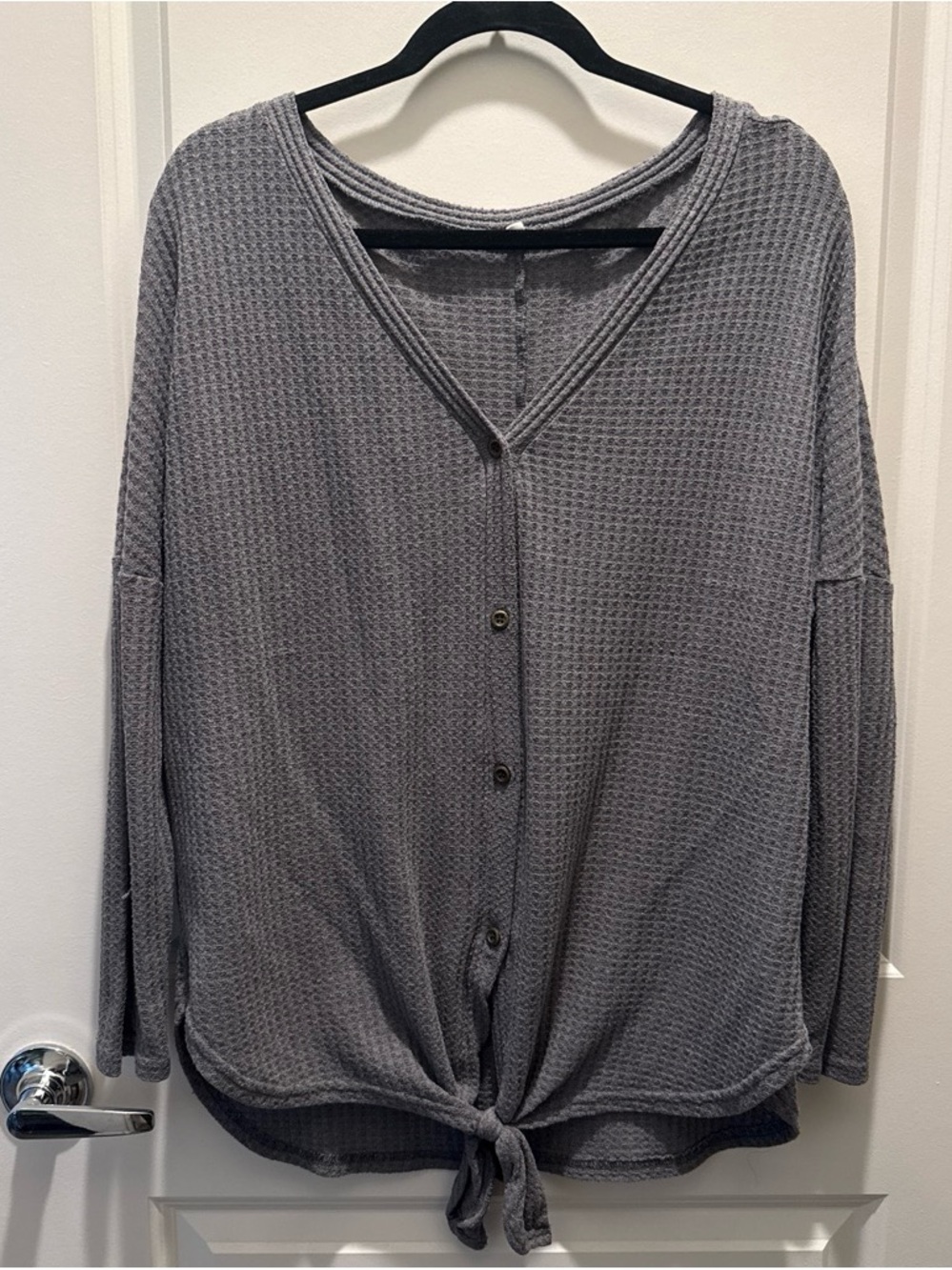 Women’s Gray Waffle-Knit Button Front Tie Hem Top